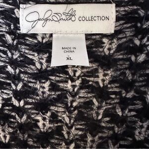 Jaclyn Smith Black and White Cozy Knit Cardigan